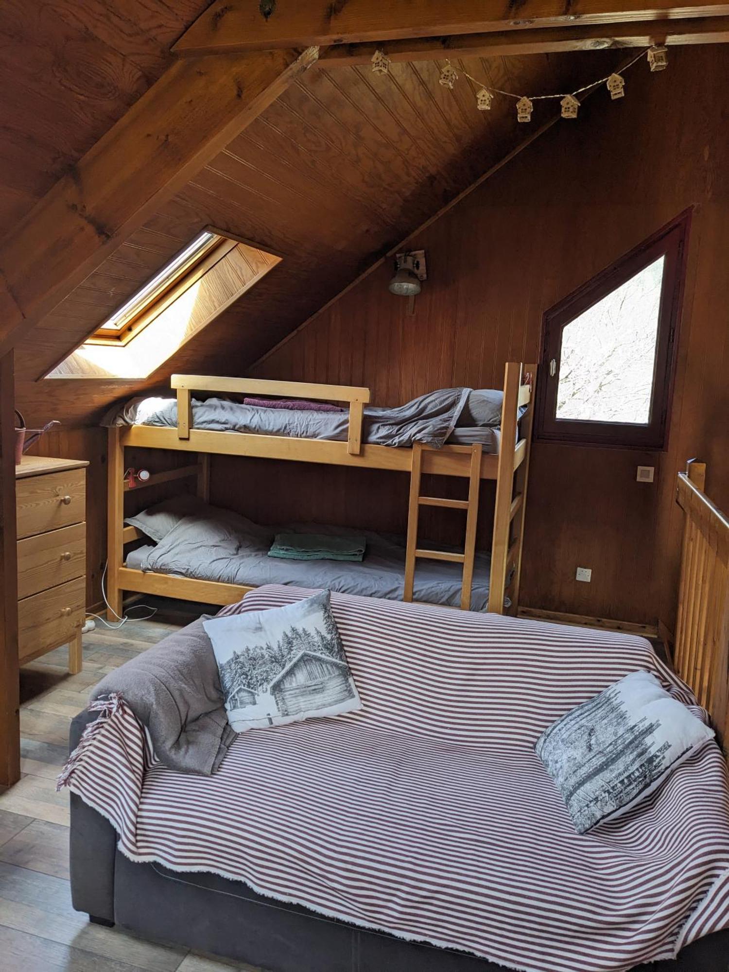 Les Chalets De La Foret D'Issaux Osse-en-Aspe Экстерьер фото