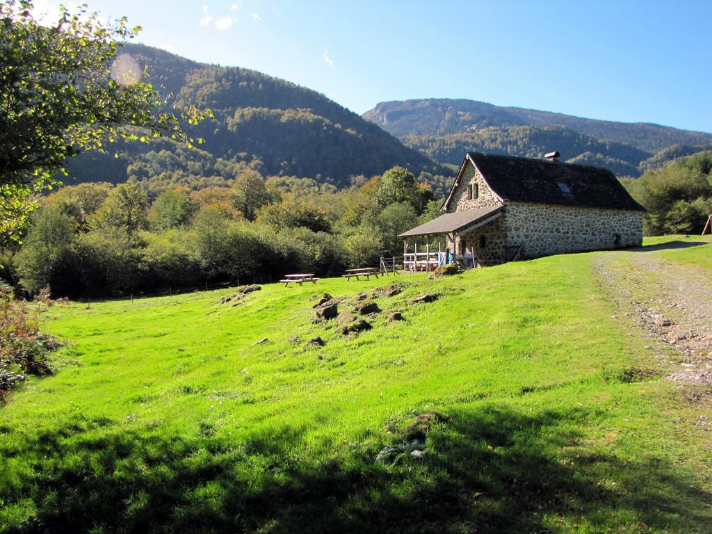 Les Chalets De La Foret D'Issaux Osse-en-Aspe Экстерьер фото